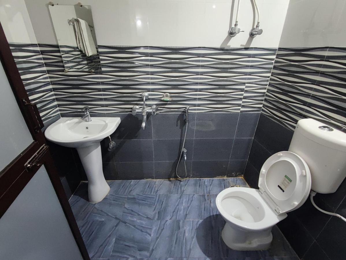 Hotel Kanha Shyam Madhubani Екстер'єр фото