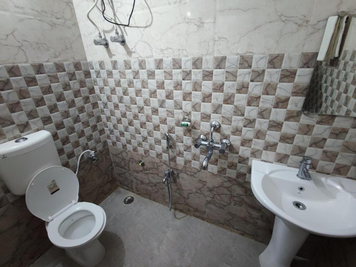 Hotel Kanha Shyam Madhubani Екстер'єр фото